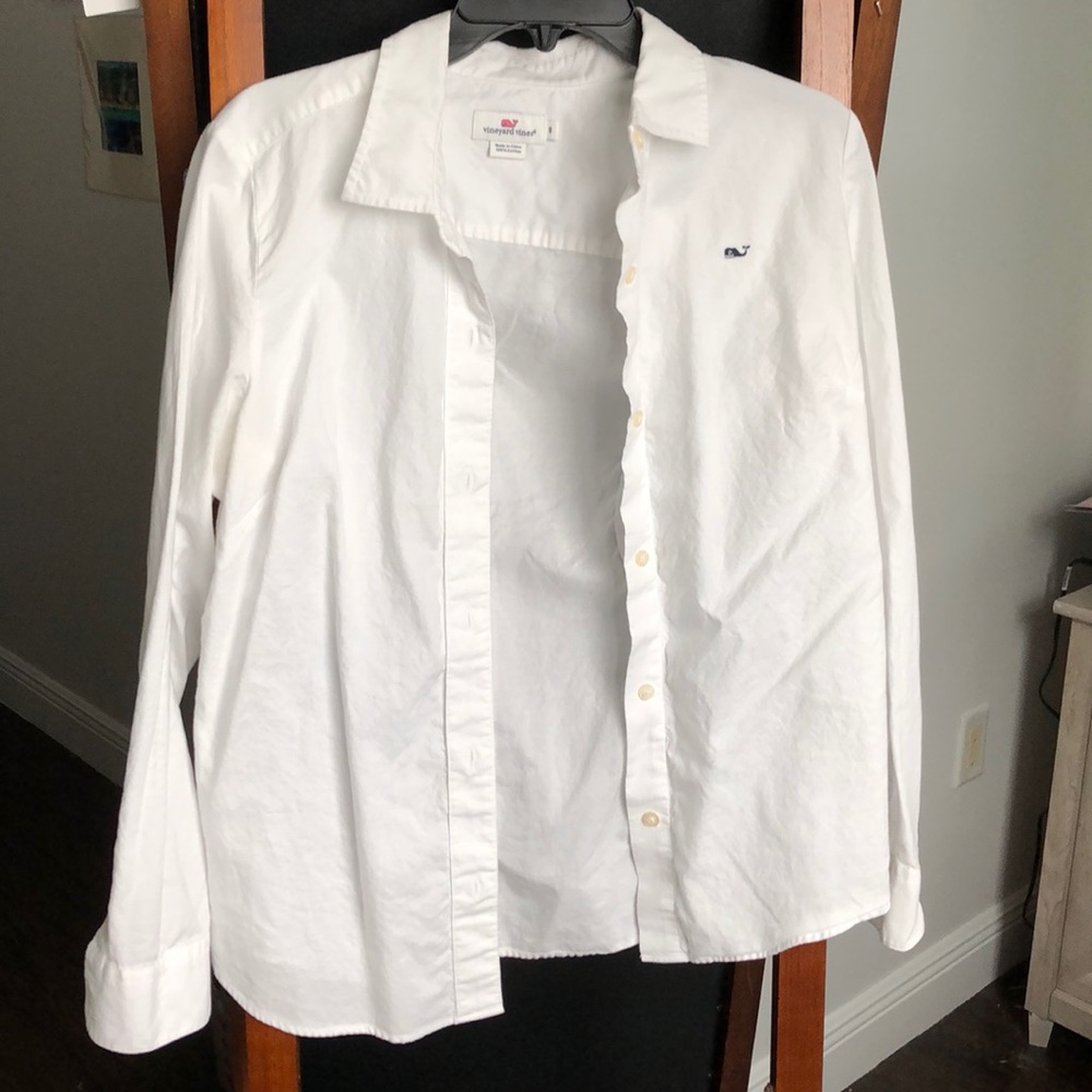 Vineyard Vines whit button up